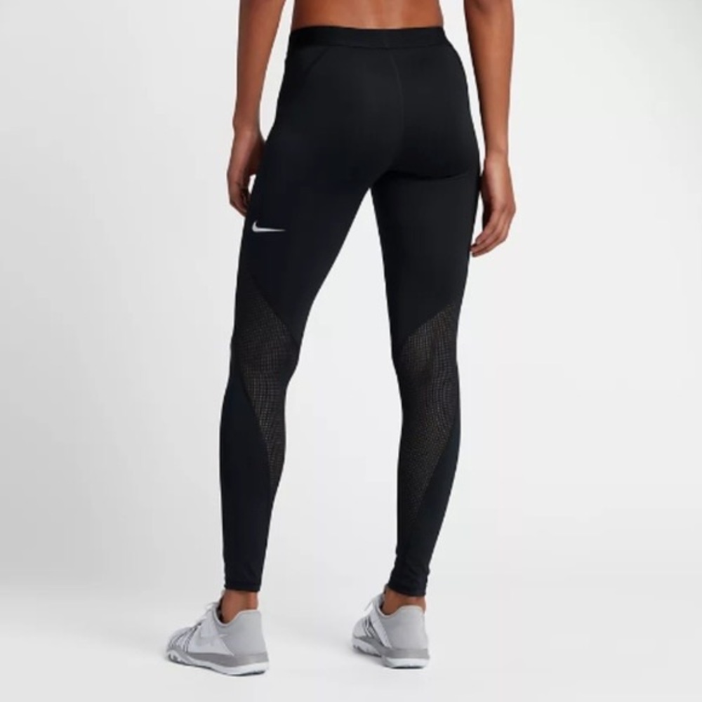NIKE PRO HYPERCOOL